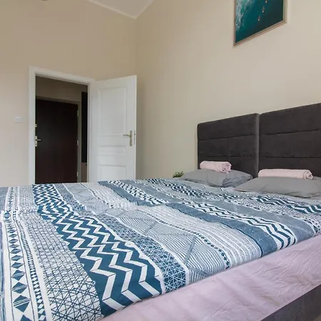 Cozy And Bright- Golden Apartments- Green Area- Old Town * Krakow